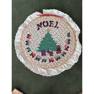 Vintage Fabric Christmas Noel Embroidery Hoop Wall Decor‎ Lace Doily Ruffle Bow